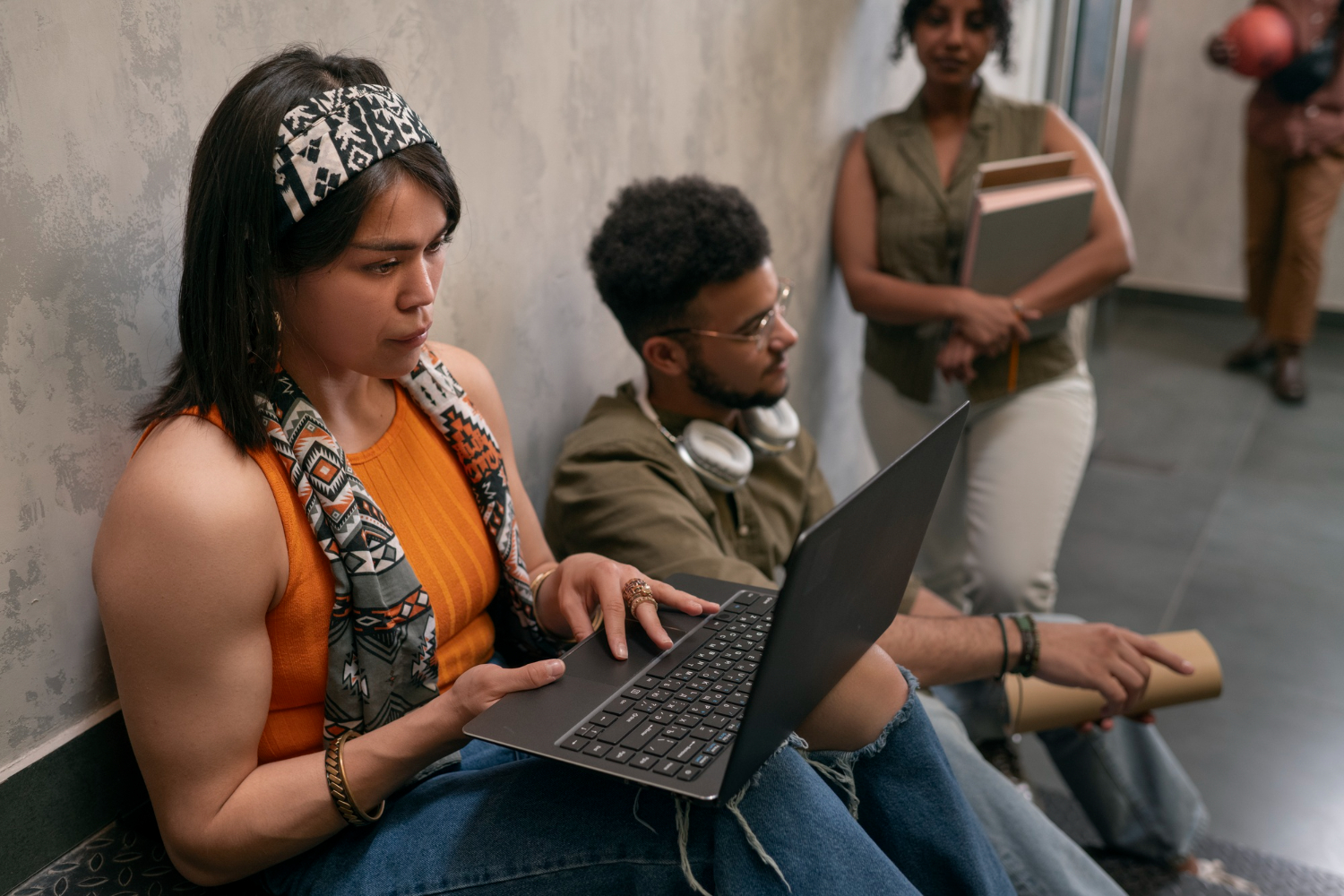 Students in bilingual education program preserving Chicano identity